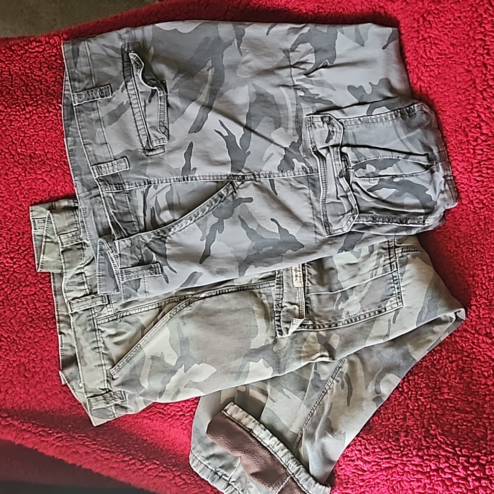 Wrangler Men's Cargo Pants 40x32 (set of 2 pairs)